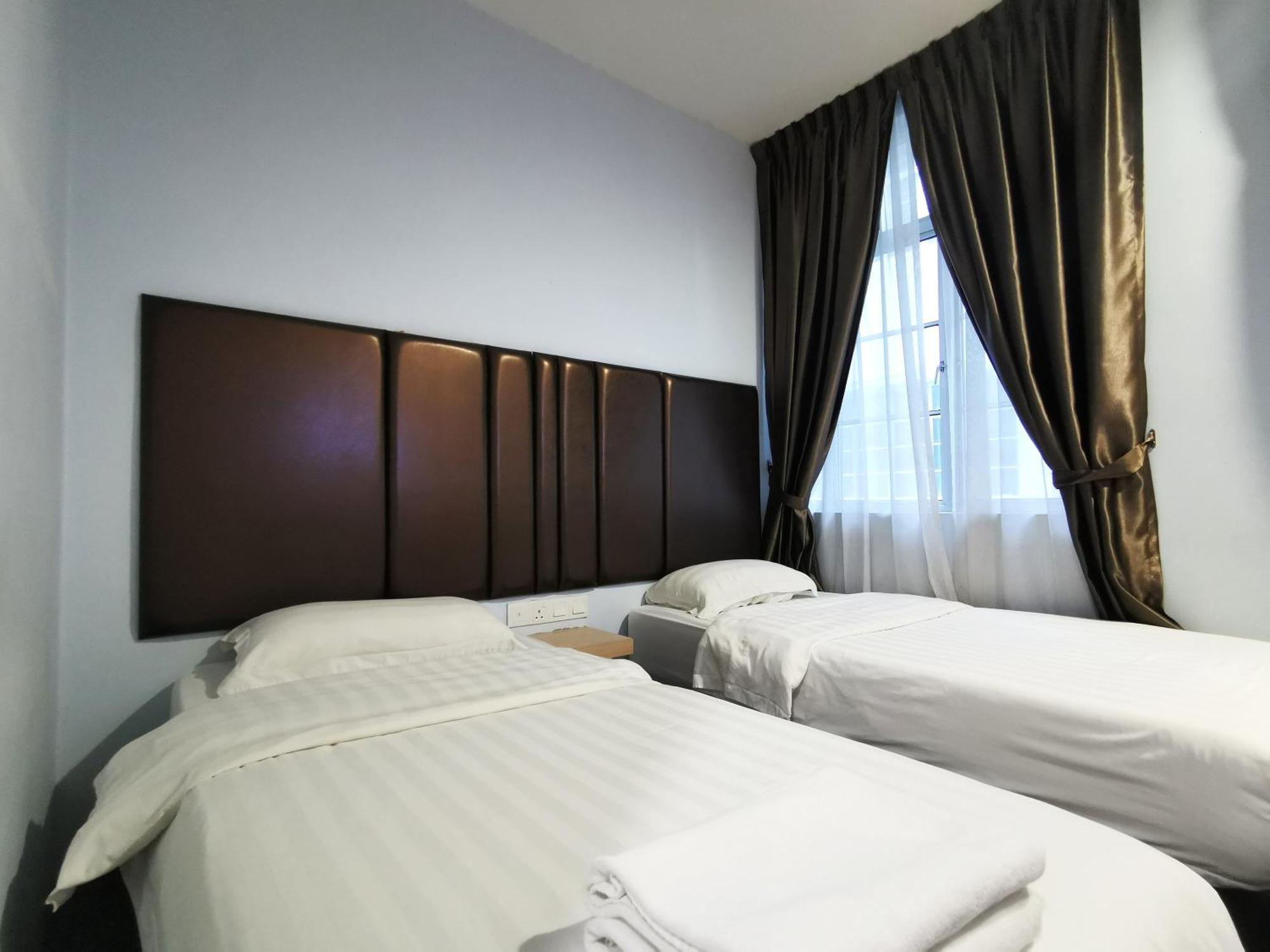 Zenz Hotel Kulai Exterior foto